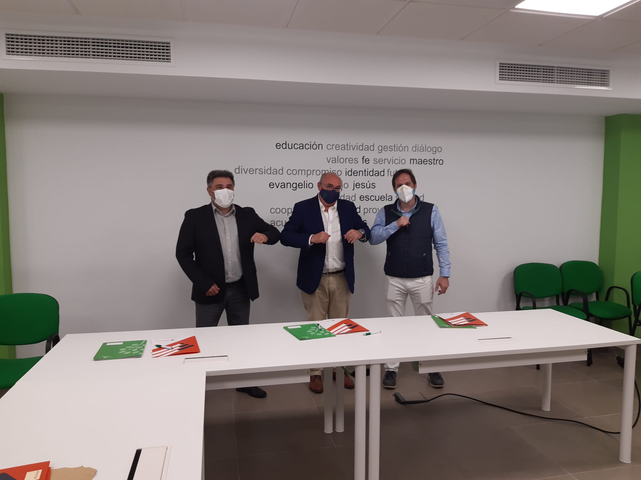 Firma del acuerdo con EECC de Andalucía